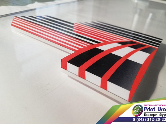 Многослойные таблички из оргстекла