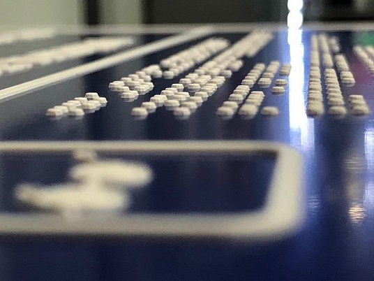 Таблички Брайля