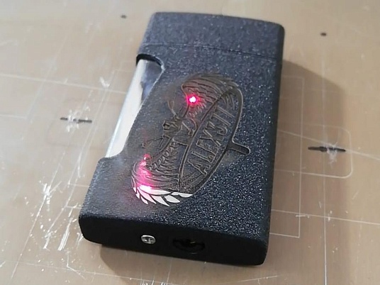 Гравировка на зажигалке