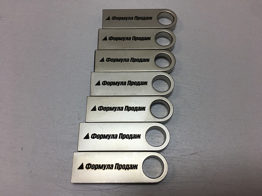 Гравировка на флешке